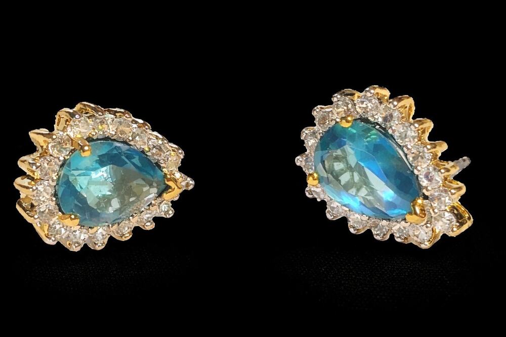 Aqua Blue Glass Rhinestone Pierced Earrings Teardrops Posts 1/2" Vintage bp-86